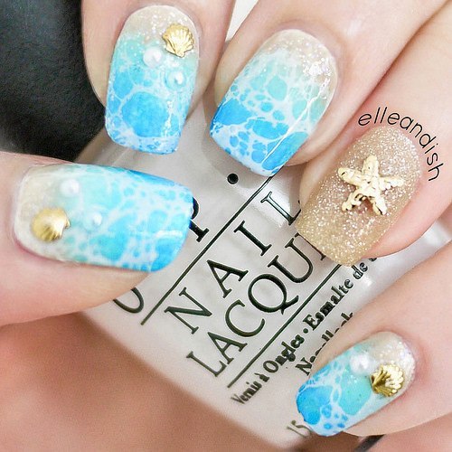 Autumn Leaves Manicure