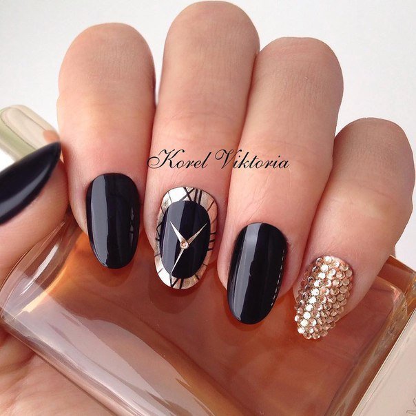 Autumn Leaves Manicure