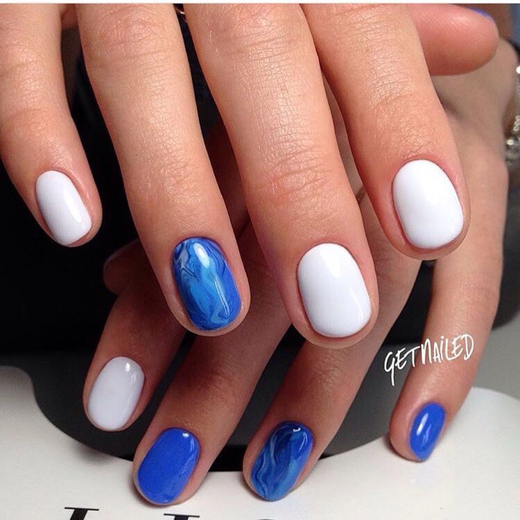 Autumn Leaves Manicure