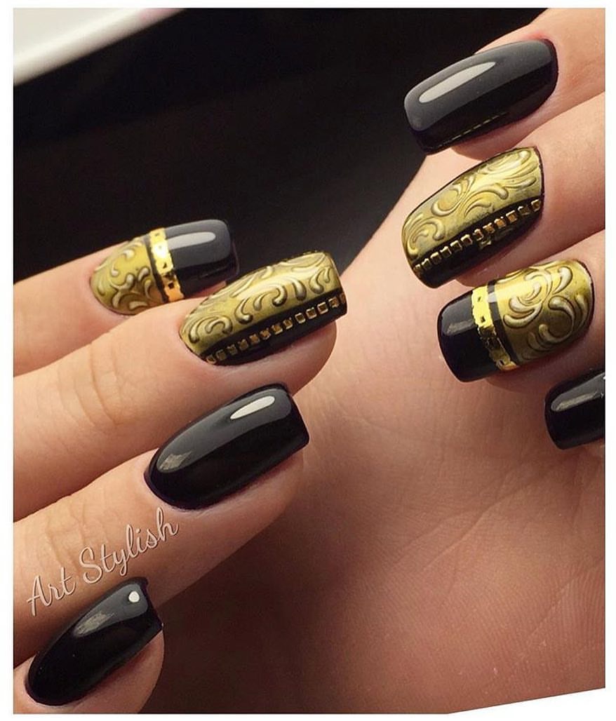 Autumn Leaves Manicure