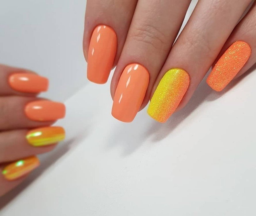 Autumn Leaves Manicure
