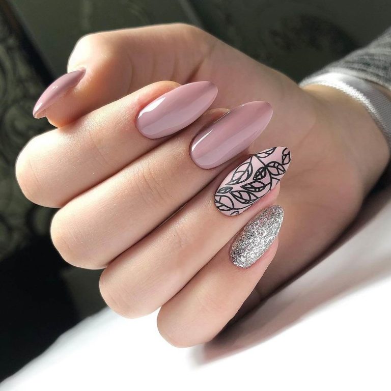 Autumn Leaves Manicure
