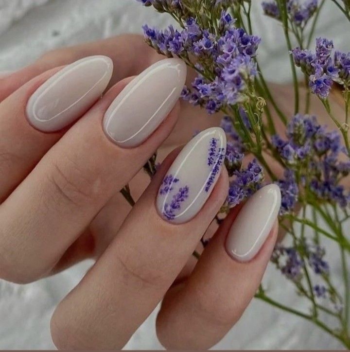 Autumn Leaves Manicure