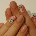 spring nails with flower