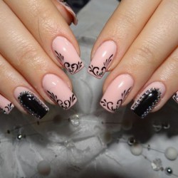 Nails with diamonds photo
