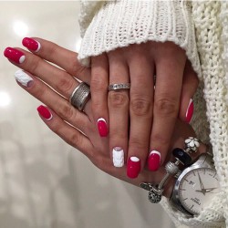 Red reverse french manicure photo