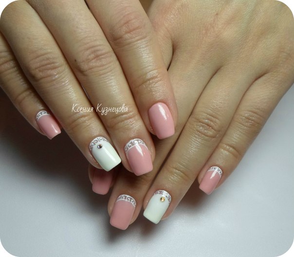 Two-color nails