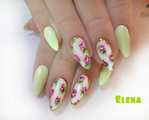 Floral nails
