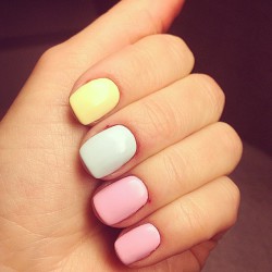 Nails in pastel tones photo