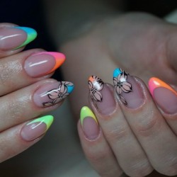 Neon nails photo