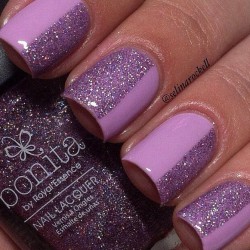 Nails with glitters ideas photo