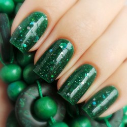 Green polish nails ideas photo
