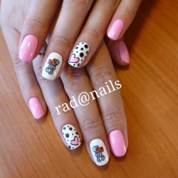 White-pink nails photo