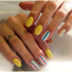 Nails with stripes photo