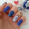 Blue nails