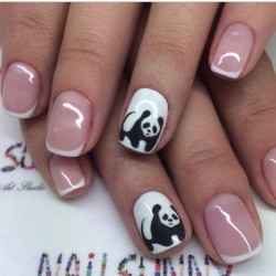 Panda nails photo