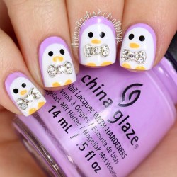 Penguin nails photo