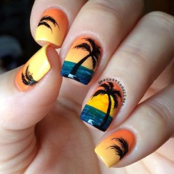 Palm tree nail art photo