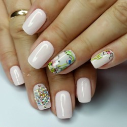 Nails for dairy dress photo