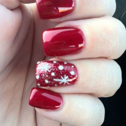 December nails photo