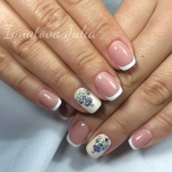 Classic french manicure photo