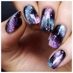 Galaxy nails photo