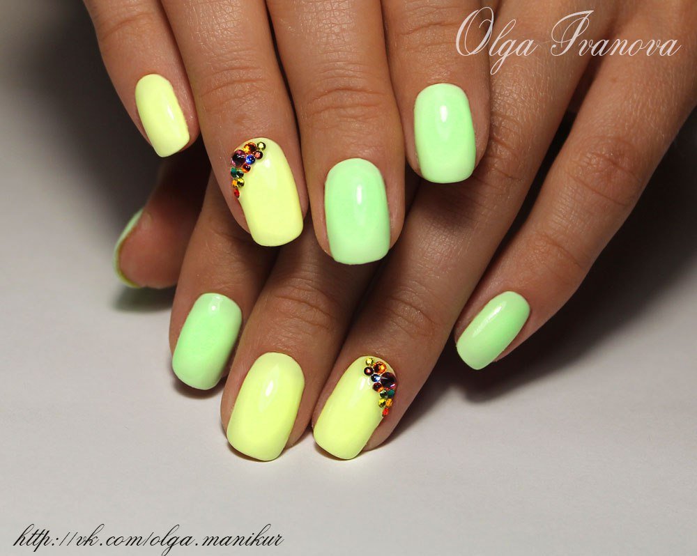 8. Ombre Nail Art for Summer - wide 9