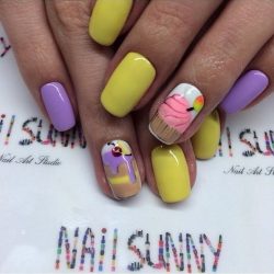 Ice-cream nails photo