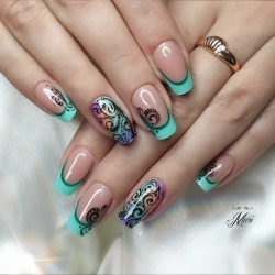 Color french gel nail photo