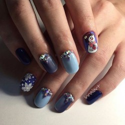 Shades of blue nails photo