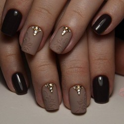 Gala nails photo