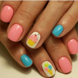 Ice-cream nails photo