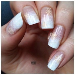 Gradient french manicure photo