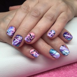 Floral nails photo