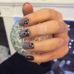 Gray nails photo