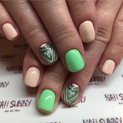Nails under light green dress photo