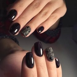 Dark autumn nails photo