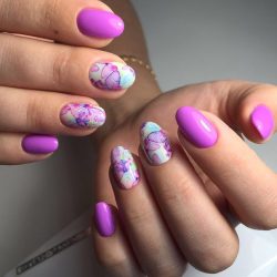 Beautiful shellac nails photo