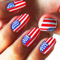 Nails with US flag photo