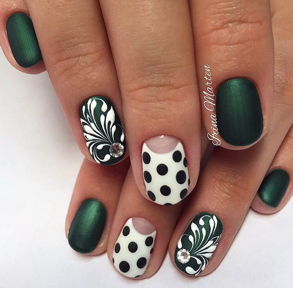Green nails