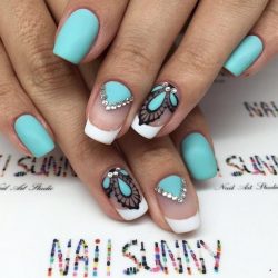 White and turquoise nails photo