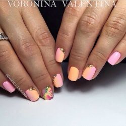 Nails shellac gradient photo