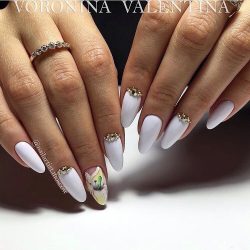Half moon patterned nails photo
