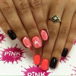 Drawings on nails photo