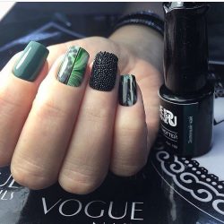 Green polish nails ideas photo