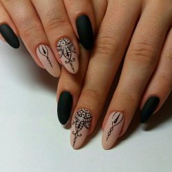 Black and beige nails photo