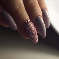 Oval nails photo