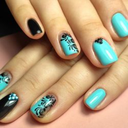 Contrast nails photo