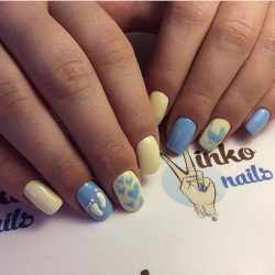 Nails for young mothers photo
