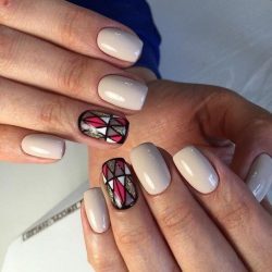 Triangle nails photo